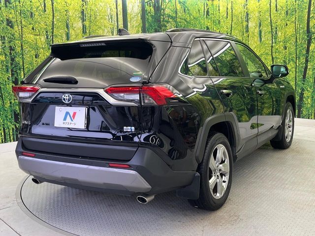 ☆全国のネクステージからお取り寄せが可能※！遠方の店舗に展示してあるクルマが気になる場合も、最寄りの店舗でご覧いただくことが可能です！是非私たちに要望をお聞かせください！※別途費用