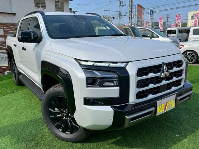 ☆修復歴表示を自社基準では無く、公的機関「（財）日本自動車査定協会」の基準を採用し、全車に修復歴の有無や箇所、程度を明記☆