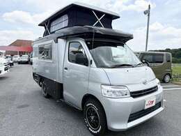 12Vクーラー　レノジー400AHリチウムサブバッテリー　冷蔵庫　FFヒーター　2000Wインバーター　デジタルインナーミラー　4WD  キーレス　衝突軽減ブレーキ　ホワイトレタータイヤ　LEDヘッドライト　ソーラーパネル
