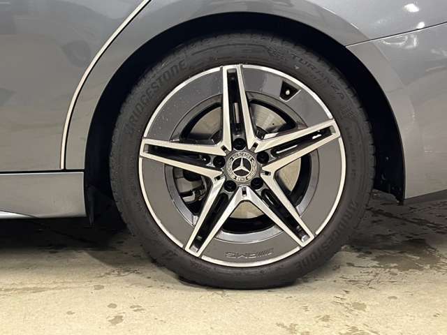 多彩なお支払いプランをご準備しております。最近は自由返済型ローンがご好評いただいております。住宅ローンのような中間返済等、今後のライフプランに合わせたお支払いプランを設計させて頂きます。