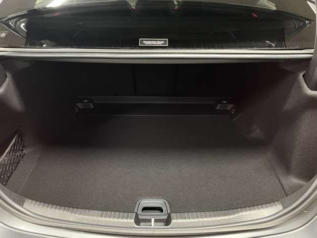 独自の下取りルートがございますので、メルセデスベンツ以外のメーカーにおいても強気の査定が可能でございます！輸入車・国産車問わず、まずは査定・ご相談をください。