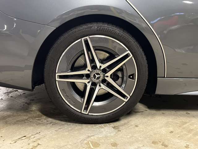 多彩なお支払いプランをご準備しております。最近は自由返済型ローンがご好評いただいております。住宅ローンのような中間返済等、今後のライフプランに合わせたお支払いプランを設計させて頂きます。