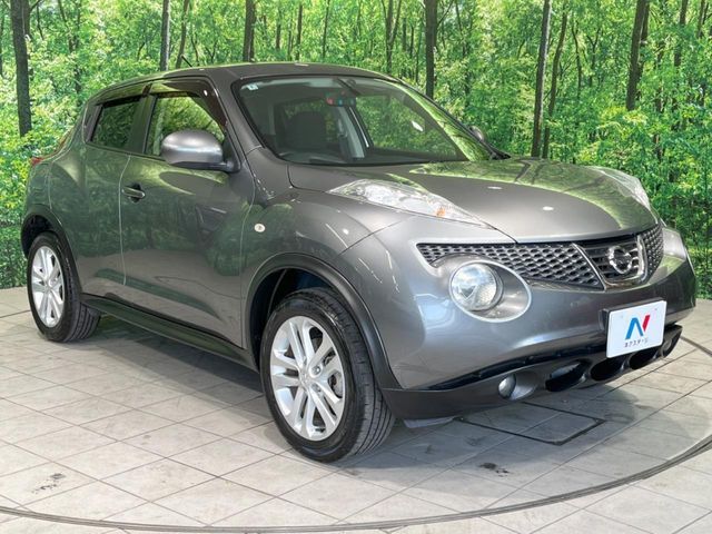 大好評のボディコーティング「弾スプラッシュコート」もご納車までに施工可能。通常のガラスコートと異なる、耐久年数6年の無機質ガラスコーティングが、ボディをキレイな状態に保ってくれます。