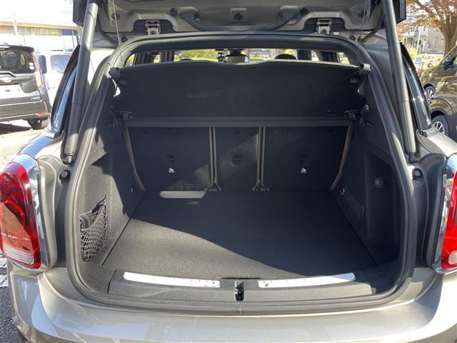 店頭販売もしておりますので、先に在庫が無くなってしまうこともございます。気になる車はまずはお問い合わせください！