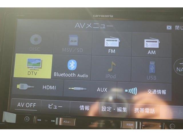 大好評のボディコーティング「ハイモースコート」もご納車までに施工可能。雨染みや線傷など中古車だからと諦めていませんか？ピカピカの状態でお乗り出しいただけます。いざというときに頼れる最長3年の長期保証も