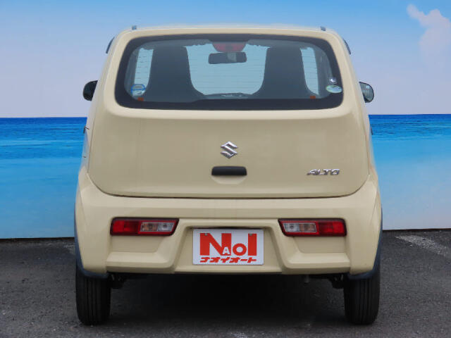 ゴールドプランは1年間の保証で走行距離は無制限となります！エアコン、パワーウィンドウ、オーディオ等、消耗品以外は保証の対象で、安心のカーライフをお約束！さらに1年間のオイル交換無料の特典もついてきます！