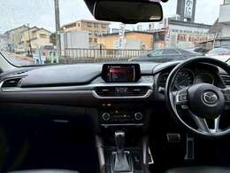 視野も広く快適なドライブが可能な設計になっております！