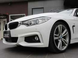 BMW/MINIの純正パーツ・アクセサリーからオフィシャルグッズまで各種取り扱っています。提携サービス工場、自社鈑金工場完備で修理や車検もお任せください。