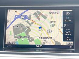 ●純正ナビ:一体感のあるナビは、高級感ある車内を演出してくれます。オーディオ機能も充実しておりますので、運転もより楽しめます♪