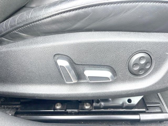●パワーシート：シート位置の“前後と背もたれの“角度の微調整が可能となります。手動設定のシートよりも、より細やかな設定ができるのがポイントです。