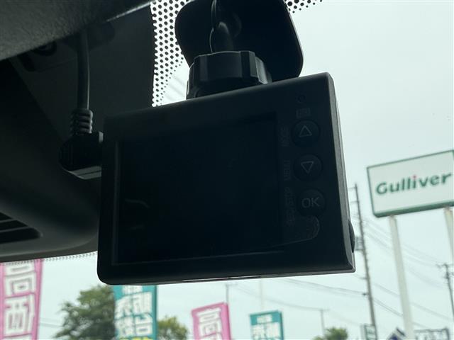 運転中の記録を残します。事故などを起こした起こされた時の証拠を残します。