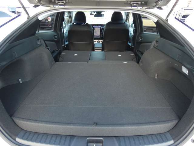 プライベートのお車からビジネスカーまでご希望に沿ったお車をご用意しています！早い者勝ちのプライス！是非、お車を見にご来店ください！