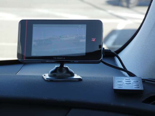 電車でご来店の際、最寄り駅はJR学研都市線星田駅又は京阪私鉄線交野市駅になります！駅までスタッフがお迎えに参りますので到着致しましたら072-854-8700までお電話ください！