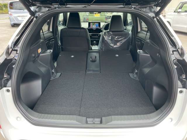 《中古車も鮮度が大切！》カーセブンの買取直販！買取車両が続々入庫！展示の3倍以上の買取台数から厳選された車両が平均1ヶ月で入れ替り！常に鮮度の高い（状態の良い）、活きの良い（調子の良い）お車をご提供！