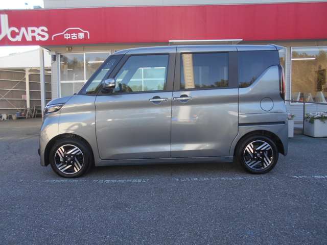 ご愛用車にはボディのガラスコ-ティングをお勧めします。強固なガラス被膜とフッ素化合物被膜を形成することで汚れをつきにくくし、輝きを保護致します。