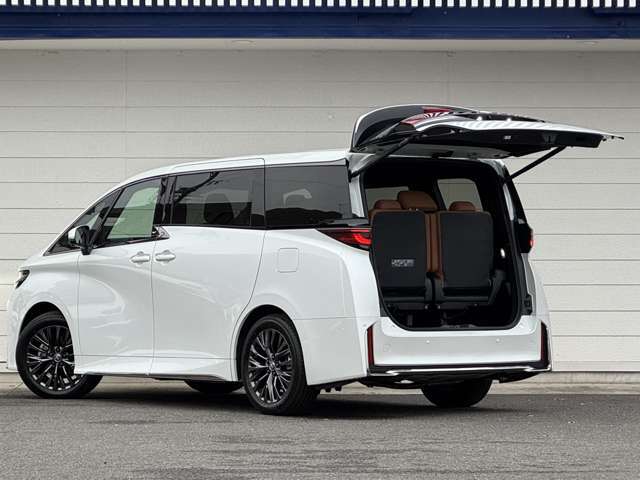 掲載車両以外にも対応可能です。ご希望のボディーカラー、グレード、装備やオプションをお聞かせ下さいませ。