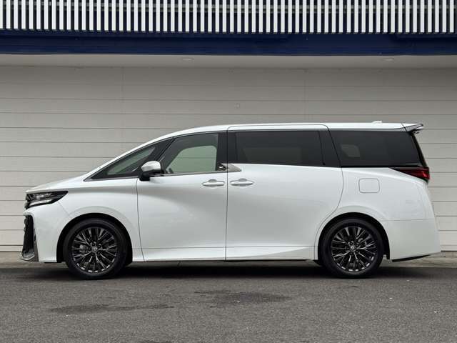 改モデル　茶本革　13.2型後席モニター　デジタルミラー　ユニバーサルステップ　寒冷地　前後ドラレコ内蔵　左右独立ムーンルーフ　ヘッドアップディスプレイ　トヨタチームメイト　14型コネクトナビ HDMI 純正19AW