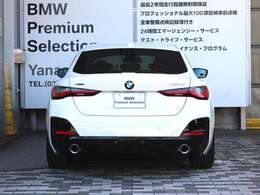 ヤナセステッカー付きのお車をBPS世田谷よりご案内いたします。