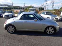 現車確認と併せてご来店頂ける方への販売とさせて頂きます。また、業販は基本的にお断りさせて頂いておりますので、ご了承ください。