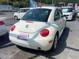 溝部鹿児島空港ICから車で10分。国道504号線沿いに御座います。