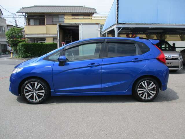 全国販売＆全国納車可能です。遠方販売多数実績有ります。お車の詳細もご説明させて頂きます。まずはフリーダイヤル　0078-6002-840360　までお電話下さい。