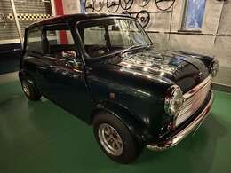 前オーナー70年代のオースチンの香り漂うビンテージスタイルというセンス良い仕上がりのミニ！過去履歴も分かり今後も安心です！