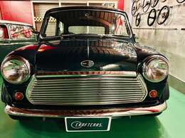 屋内保管車！純正BRGカラー内外こだわり多数で充実したOP装備と文句なし赤程度はミニマニア必見！レンズ類やエンブレムまでこだわったミニは雰囲気あります！