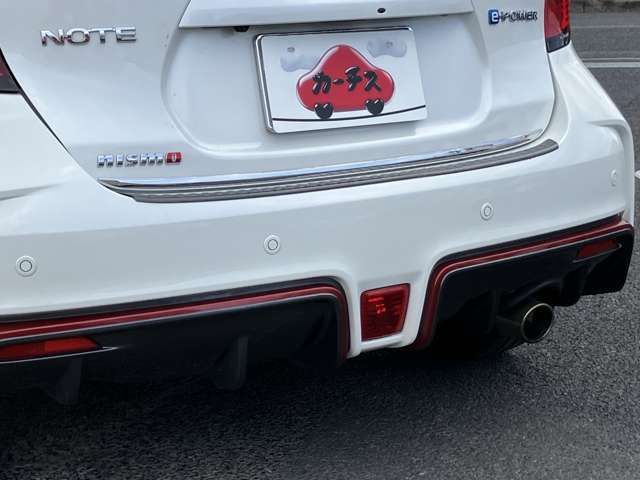 「コーナーセンサー」　車の周りにぶつかりそうなものがあると知らせてくれます！
