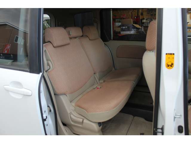 後席シートです。