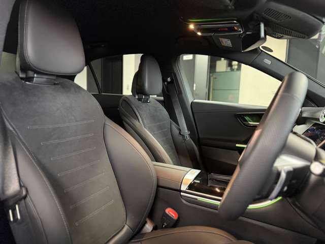 メルセデス・ベンツのシートは人間工学に基づいて設計されておりおり、長時間のドライブでも快適さを保てるように配慮されております。