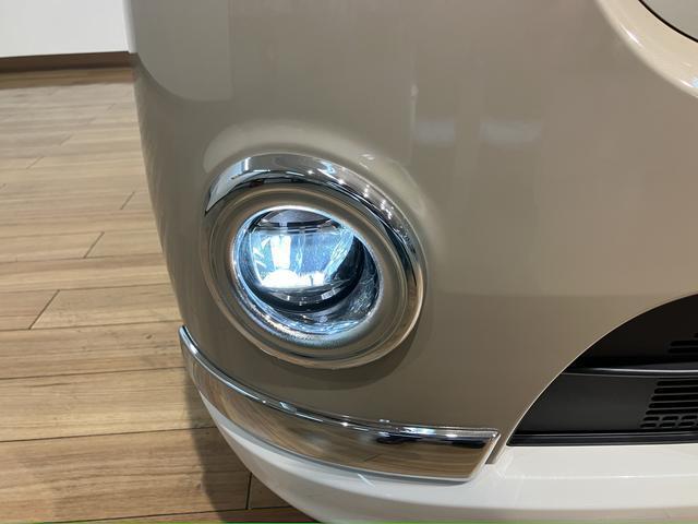 【LEDヘッドライト・LEDフォグ】LEDヘッドライト・フォグランプで視界を明るく照らしてくれるので、夜間走行の安心感を一層高めます♪LEDの明るい光が霧の発生や悪天候時に視界確保をサポートします！