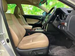 「この車の写真をもっと見たい」「状態が気になる」「この装備はついている？」どんな小さな疑問でもお気軽にお問い合わせください！