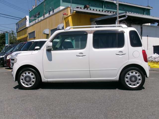 中古車でもとっても綺麗♪納車前に、しっかりクリーニングを行います！「綺麗」に「感謝」を込めて！