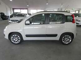 お客様用の駐車スペースをご用意しておりますので、お気軽にご来店くださいませ♪