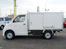 目立つキズや看板アトなどもなくキレイな状態を保ったおススメの1台☆