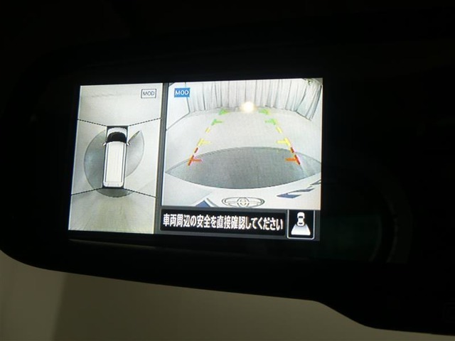 苦手な車庫入れも安心の全周囲モニター装備☆彡