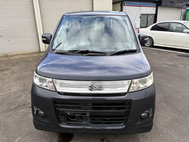 軽自動車検査協会に持込にて車検は合格しておりますので、現時点での最低限走る曲がる止まるは問題ありませんが、保証・点検整備なしの現状販売となります。