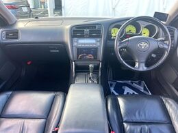 グループ総在庫数約30，000台！！全国の系列店からメーカー・車種問わずご紹介出来るので、あなたにピッタリのお車が見つかるはずです♪まずはお問い合わせ下さい☆