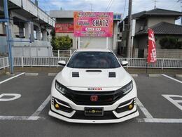 シビック！タイプR！素晴らしい！ドレスアップカー！入荷致しました！こちらは正規オークションで厳選仕入れ！無事故保証！上物！美車です！かなりお金をかけて製作された唯一無二の1台限定です！大人気！