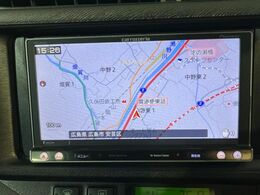 【ナビゲーション】使いやすいナビで目的地までしっかり案内してくれます。各種オーディオ再生機能も充実しており、お車の運転がさらに楽しくなります！！