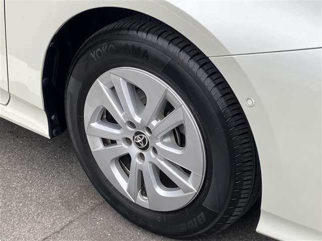 15インチ純正アルミホイール★タイヤサイズ195/65R15です！【0V9NYYY4622】