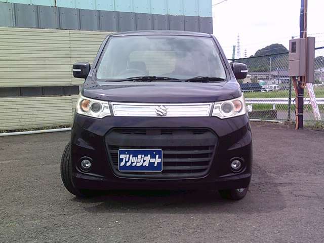 数ある中古車の中から当店のお車を御覧頂きまして誠に有り難うございます。自信を持ってお勧めできるお車を展示していますので、少しでも気なる点ございましたら遠慮無くお問い合わせ下さい。