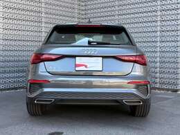 弊社グループ在庫保有台数1500台以上のお車がございます。