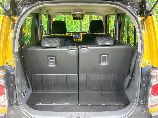 普段のお買い物や通勤、送迎等に十分な荷室スペースを確保しております。セカンドシートを倒すと、大きな荷物の積載も可能です♪