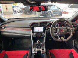 グループ総在庫数約30，000台！！全国の系列店からメーカー・車種問わずご紹介出来るので、あなたにピッタリのお車が見つかるはずです♪まずはお問い合わせ下さい☆