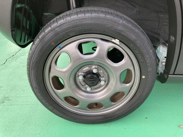 タイヤサイズは165/60R15　77Hです。