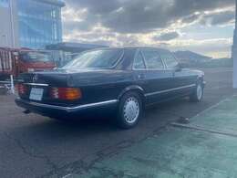 バブル時代、126タイプはかなりの台数が売れたのですが、現在程度の良い個体は少なくなり、もはや絶滅危惧車となっております。