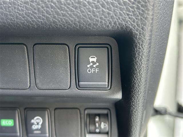 気になる車はすぐにお問い合わせください！画面右側の0066から始まる無料ダイヤルからお問い合わせ下さい！専門スタッフがお車のご質問にお答えいたします！