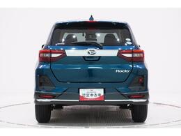 但し当店では販売だけでなく、ご購入後のアフターサービスもご提供となりますので、店頭商談並びに店頭納車可能なお客様への販売とさせていただいています。ご了承ください。