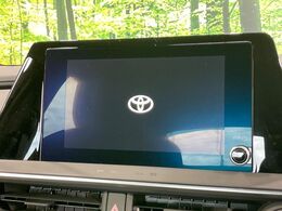 【8インチ　ディスプレイオーディオ】大画面のディスプレイはAppleCarPlayやAndroidAutoが利用可能。大きな画面でスマホナビアプリ等が利用いただけます♪